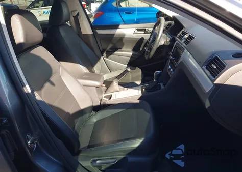 2012 Volkswagen Passat 2.5L Se из США, поврежденный, VIN 1VWBP7A35CC094981